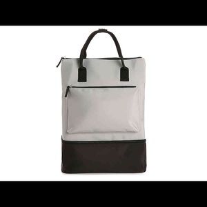 GRAY BACKPACK WITH SHOE COMPARTMENT